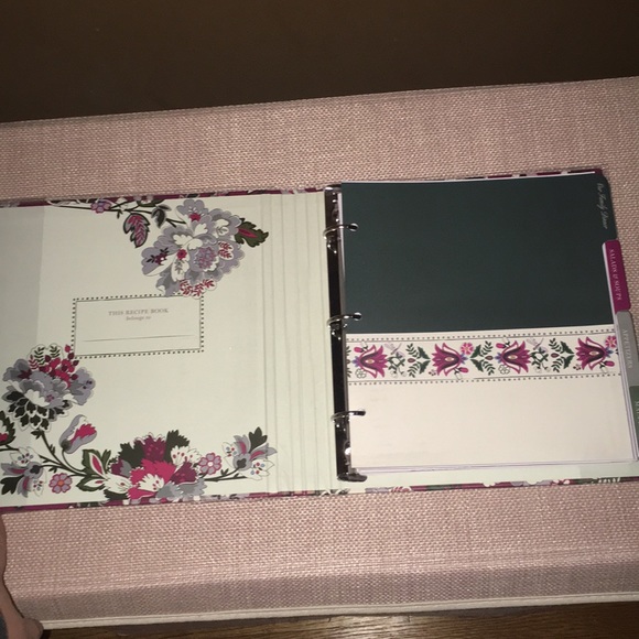 Vera Bradley Recipe Organizer - Picture 3 of 5